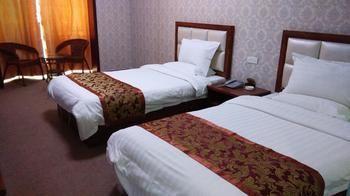 Yanshi 7 Star Express Hotel 뤄양 외부 사진