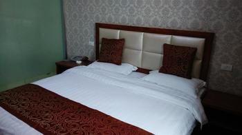 Yanshi 7 Star Express Hotel 뤄양 외부 사진